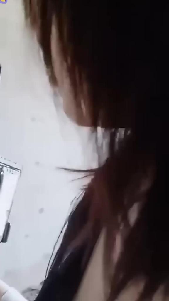 最新母子乱伦被曝光~美艳妈妈和技校儿子户外桥洞啪啪乱伦 预览截图 9
