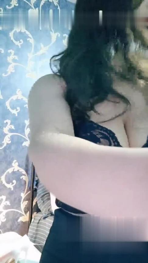 巨乳少妇全程露脸好骚啊 预览截图 5