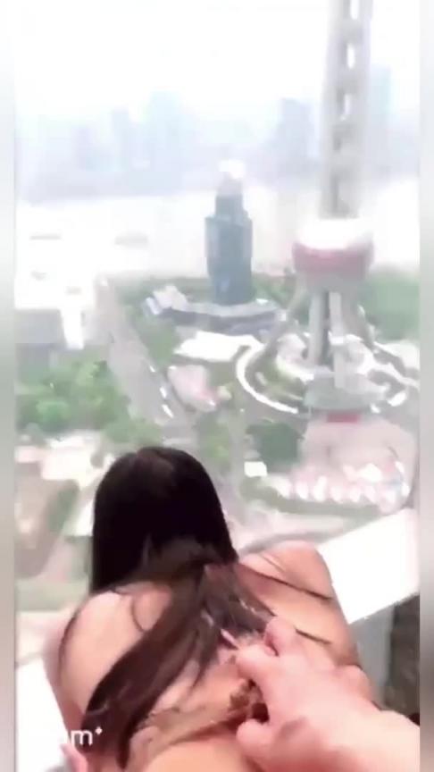 贵宾【湖南名媛】爱健身蜜桃臀嫩妹,侍候金主附带舔菊! 预览截图 9
