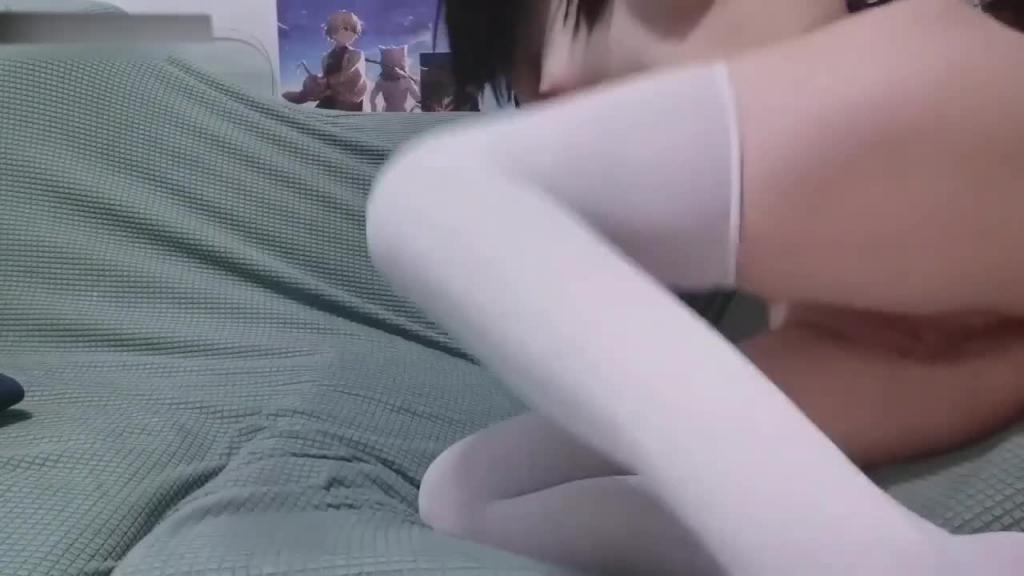 白丝学姐自慰喷水 预览截图 11