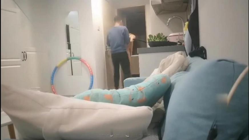 完整版【乱伦强上内射做饭嫂子】你有病放开我你哥快回来了;你傻逼吧内射我怀孕怎么办你会对我负责吗对白精彩 预览截图 2