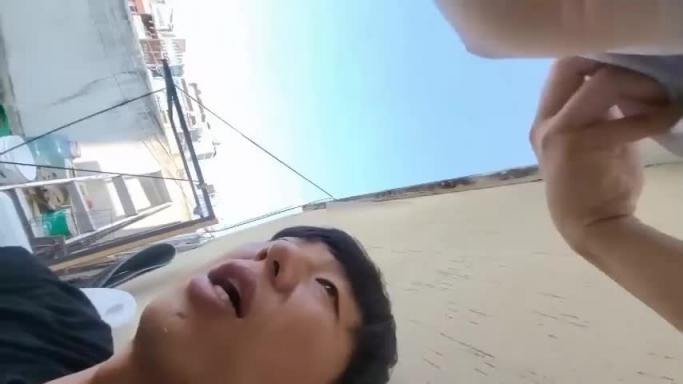 【校园哄骗门事件完整版】禽兽老师当众掏出鸡巴让口交 预览截图 6