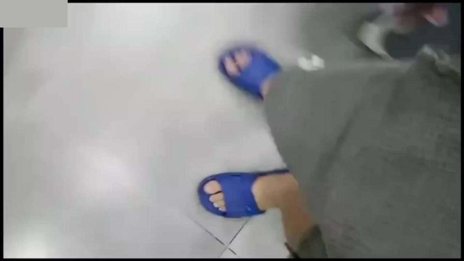 《私密spa》饥渴少妇全身瘙痒难耐 预览截图 3