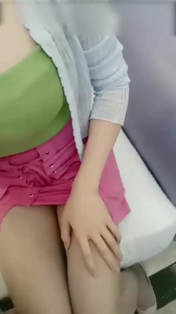 小姨子勾引姐夫 预览截图 3