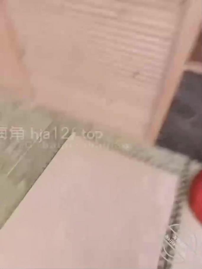 【兄妹乱伦】带妹妹来温泉中心跟妹妹做爱玩水晶珠 预览截图 3