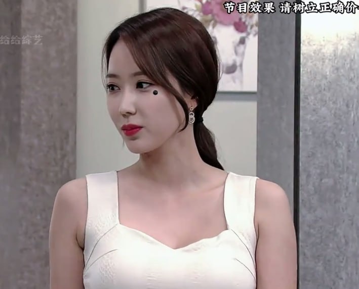 韩国搞笑综艺，美女化身复仇天使，结果却被观众强行吃饺子！