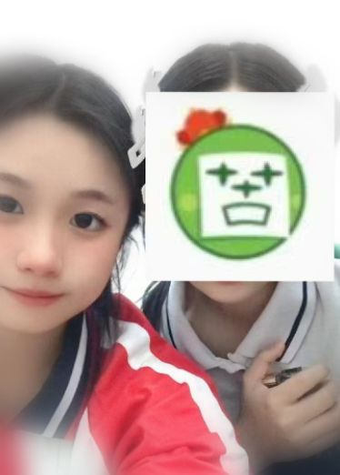 高中小嫩妹被男友诱骗自拍裸体