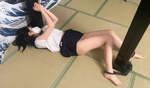 【象人工作室】猫猫-新人还很害羞，不敢发出声音的时候，当然要用脚心挠挠！