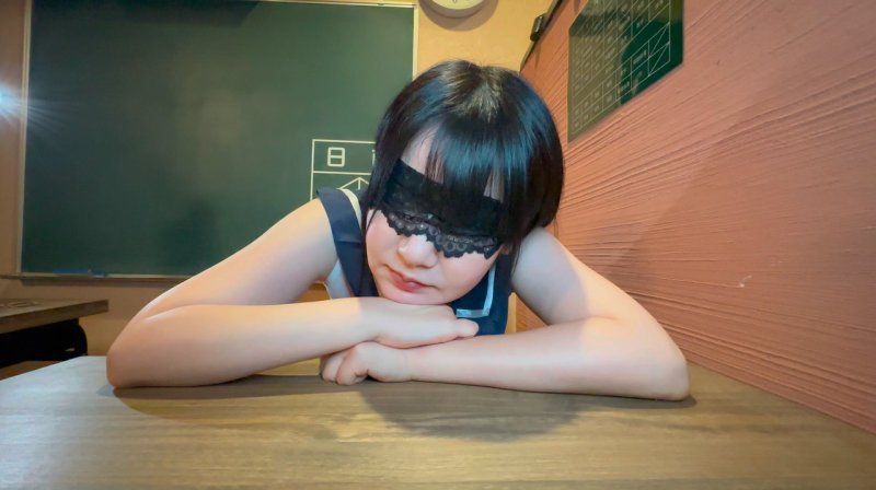 【口交特化・吞精】主观口交 Vol.3 穿着制服COSPLAY的H酱用长篇精液PLAY舔舐殆尽！ FC2-PPV-4773705