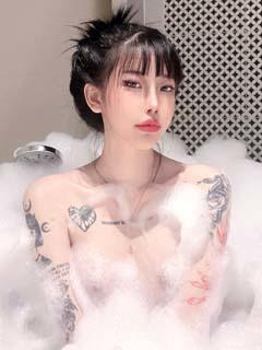 前女友是个婊子