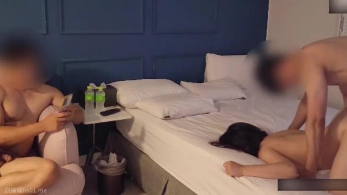 绿帽换老婆群P-真实山东绿帽系列别人操自己的老婆自己在旁边打飞机 预览截图 11
