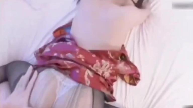 贵宾热门推荐-淫妇穿旗袍偷情 预览截图 12