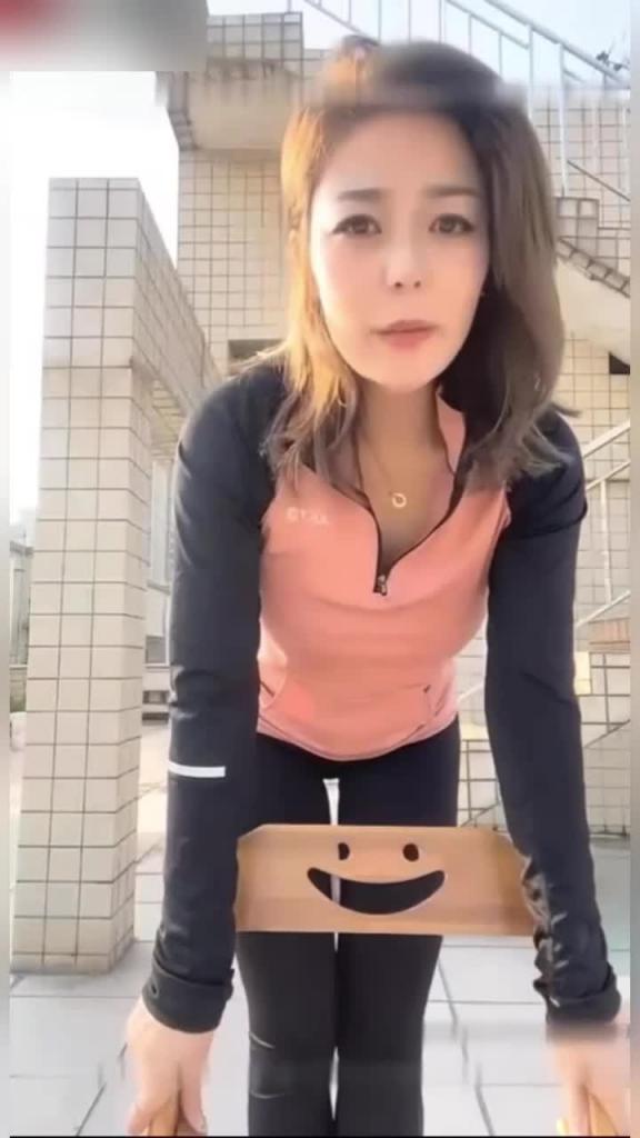 【熟女-瑜伽健身少妇】啊啊啊流了好多水,淫语骚话受不了 预览截图 1