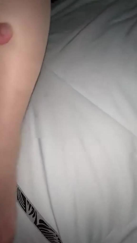 贵宾【网吧乱伦】强拉正在玩游戏的姐姐给我口,没忍住扯破丝袜电脑桌面往里怼 预览截图 11