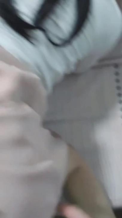 姐弟乱伦,痴迷姐弟恋,姐姐小飞棍,疯狂输出穿长裙的姐姐,感觉姐姐小穴要把我吸干 预览截图 7