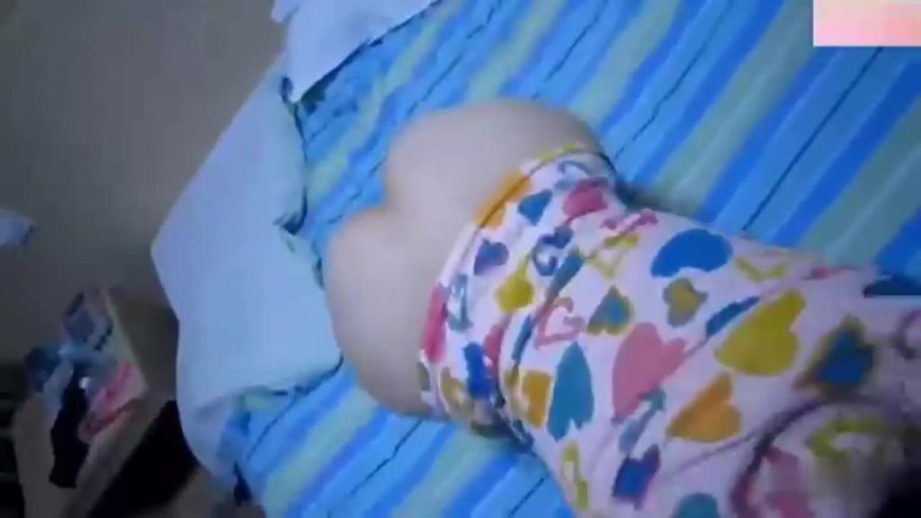 景德镇离异妈妈吸麻儿子鸡巴,重磅母子乱伦来袭 预览截图 2