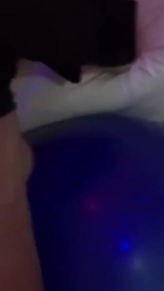重金收录网红嫩模小兔只爱群P就喜欢一帮男人一起排队操!堪比岛国女优 预览截图 7
