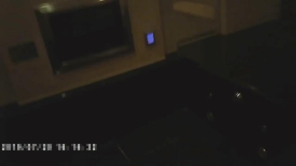 出演过几部戏的高颜值大眼睛美少女酒店被潜规则坚挺大奶子帅吟声好听 预览截图 10