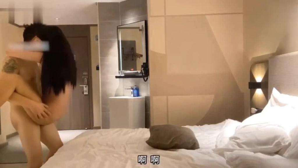 神似明星毛晓彤江西美少女约炮被鸡巴狠狠猛插各种姿势爽上天 预览截图 7