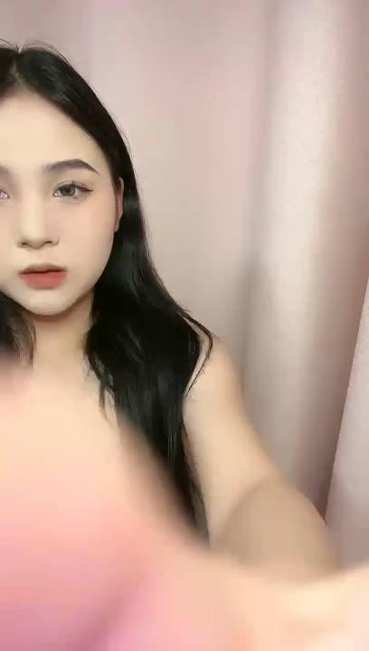 极品尤物新人美女!颜值超高性感!全裸收费诱惑,贫乳激情操逼,大屌插嘴勐捅肉穴 预览截图 6