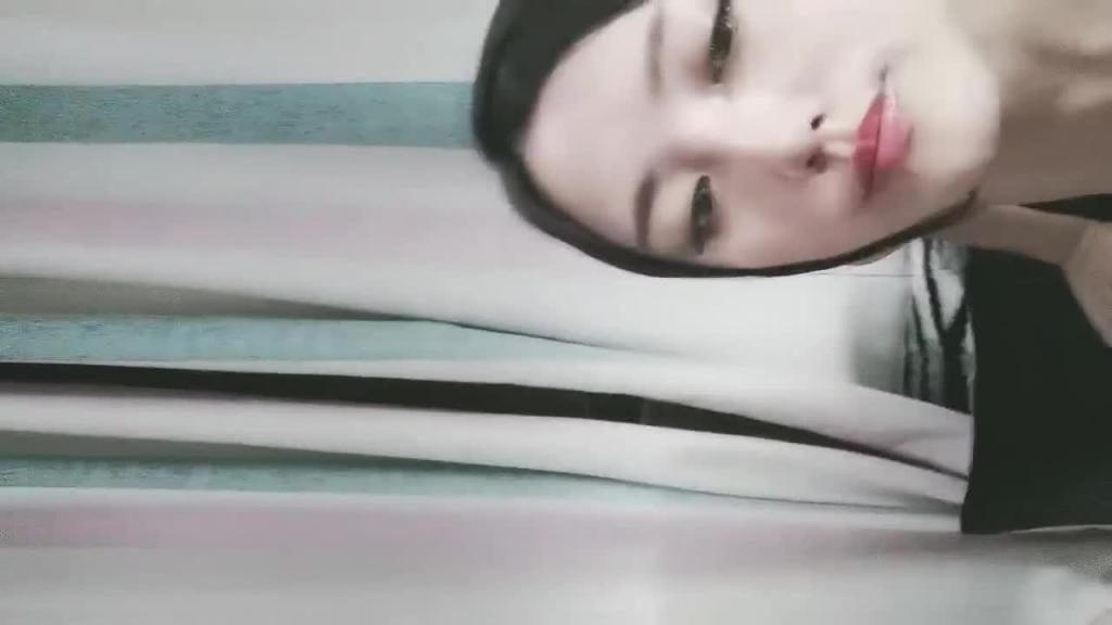 超正的颜值女神,全程露脸制服诱惑眉目含情69口交舔逼,让大哥揉奶玩逼各种体位爆草抽插,逼逼水好多呻吟可射 预览截图 10
