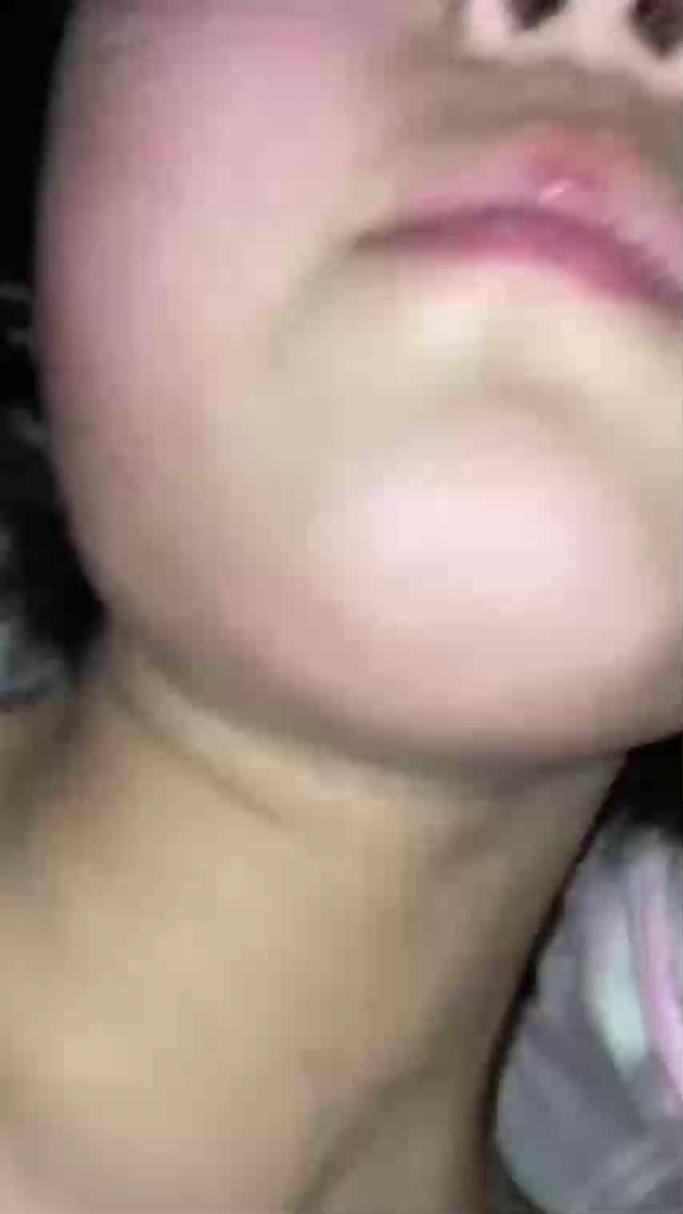 【真实勐料】多久没见过满脸潮红的少女了?高中女生才有的感觉!3部涉世未深女孩被社会男青年调教3P录视频! 预览截图 2