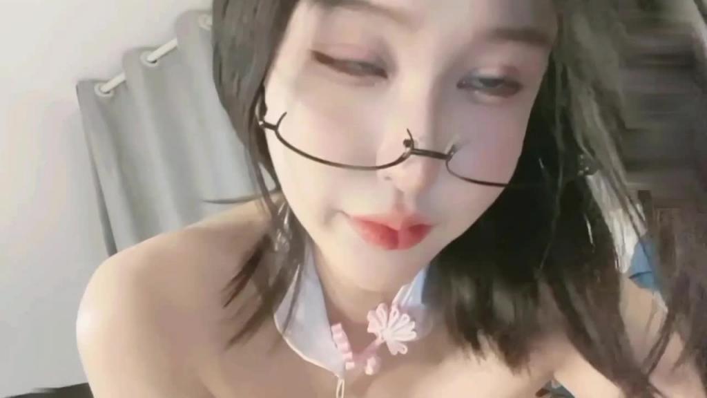 极品网红少女羽柔子自慰高潮喷水诱惑 预览截图 8