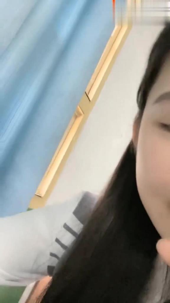 高颜值大奶美女吃鸡啪啪流水了有反应啦嗯能不能不戴套不行肤白貌美鲍鱼粉嫩被大叔狠狠输出浪叫连连 预览截图 1