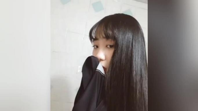 【万人求的-清纯学妹】各种场景自慰,反差小母狗! 预览截图 12