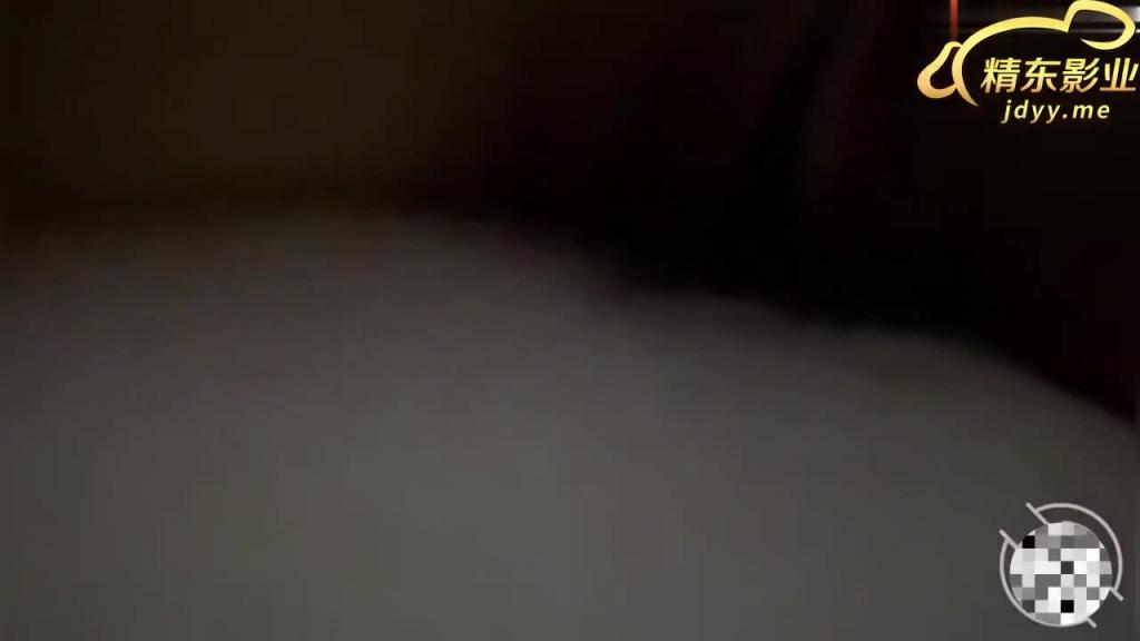 10真实与妈妈乱伦生活全套记录~和网友3P妈妈惊掉下巴~妈妈离婚10年与儿子乱伦被小姨发现酒后乱性又上了小姨子。 预览截图 5