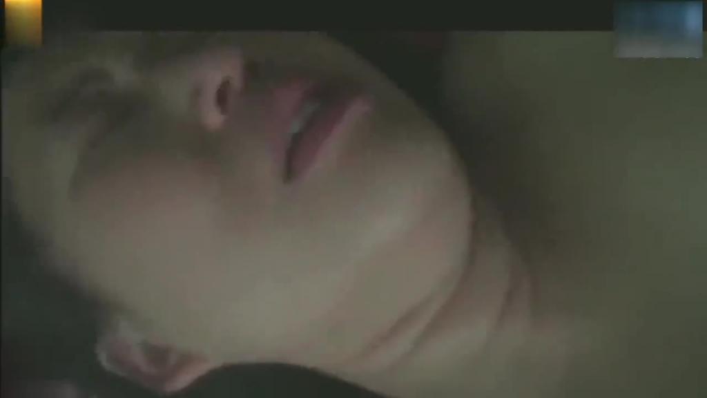 家庭乱伦!母子乱伦妈妈儿子操的你舒不舒服啊!鸡巴大不大啊! 预览截图 4