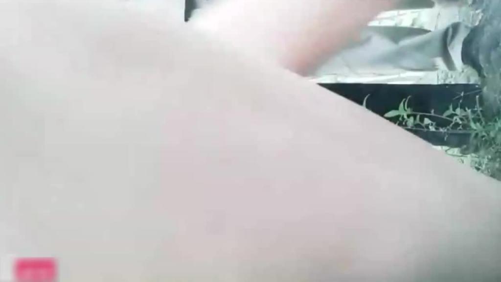 福利-精选广西农村公媳乱伦,居然还勾引村里面的老爷子玩群P 预览截图 4