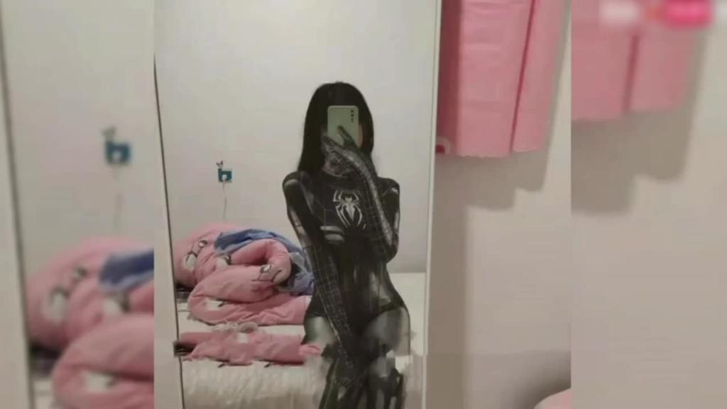 【论坛曝光】浙江宁波JK校服少女‘康晓琪’ 预览截图 2