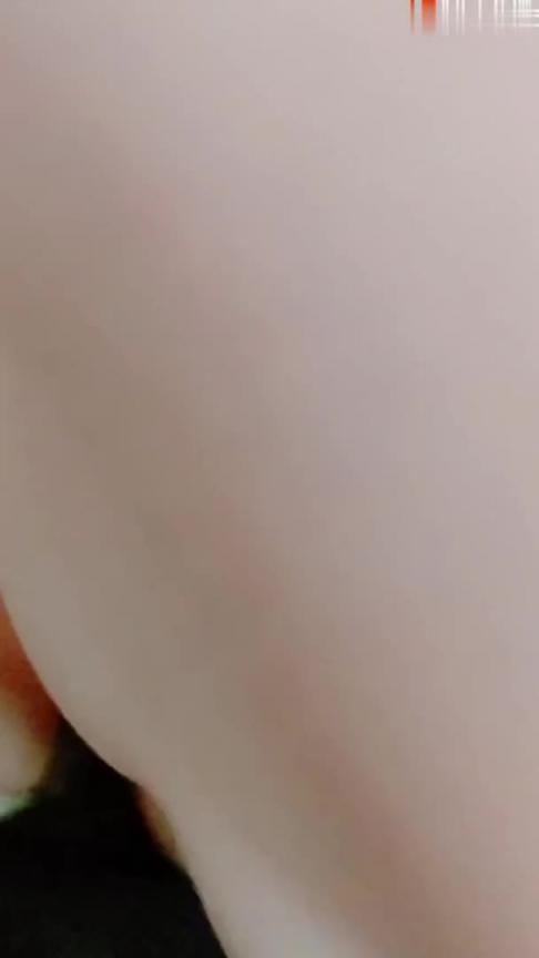 【最新封神父女乱伦】鬼父大神《我和女儿乱伦》新作哄骗女儿拍摄满意配合第一视角中文配字 预览截图 6
