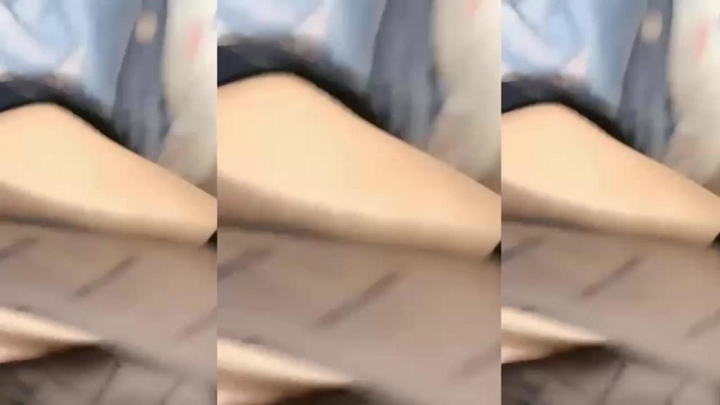 抖音主播【玥玥酱】高颜值青春主播一对1裸舞白虎粉穴裸舞福利 预览截图 2