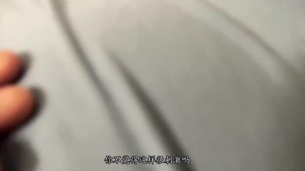 【新年聚会】爸妈醉酒回家,不料儿子蓄谋已久,趁着老爸喝醉竟在他面前强上亲妈 预览截图 1