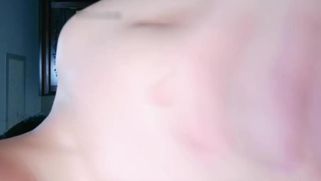 清纯眼睛妹完美肥臀极度诱惑,抬腿露穴抠逼 预览截图 6