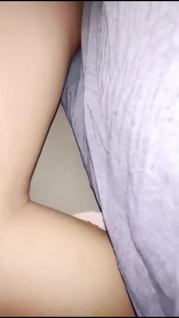 满身纹身的表妹和男友在家直播操逼 预览截图 5