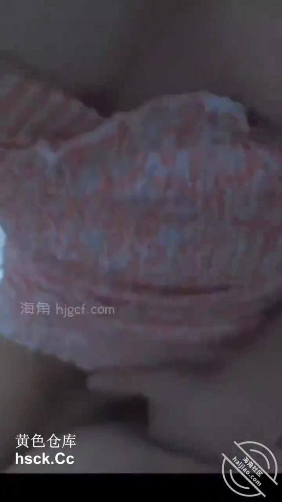 海角社区・和极品母狗姐姐在爸妈房间玩欲擒故纵 预览截图 9