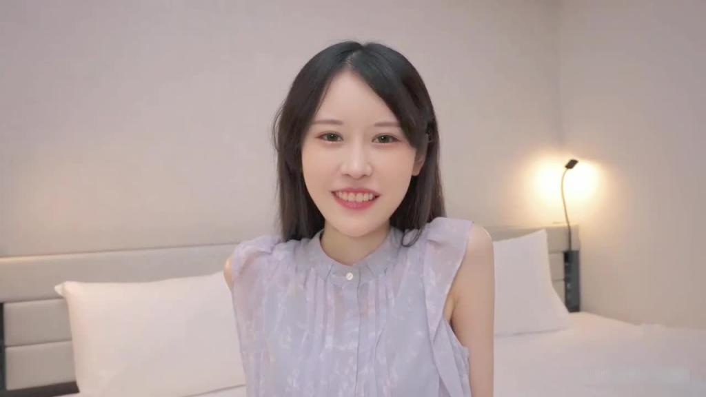 【超高颜值】极品颜值白虎嫩妹 一刀未剪辑 1小时啪啪大秀 预览截图 3