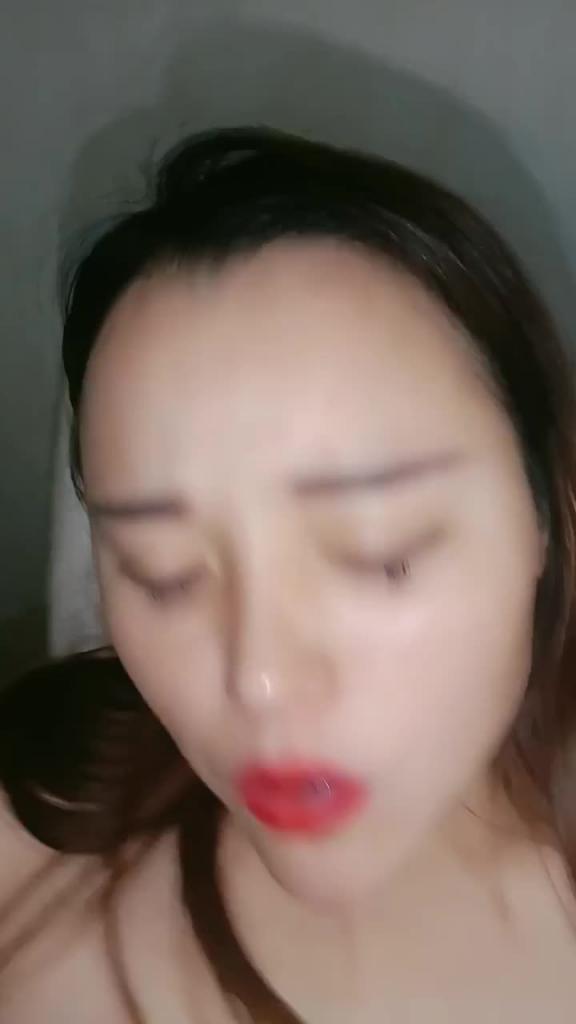精壮小哥偷情小姨子肉感大奶高颜值!! 预览截图 7