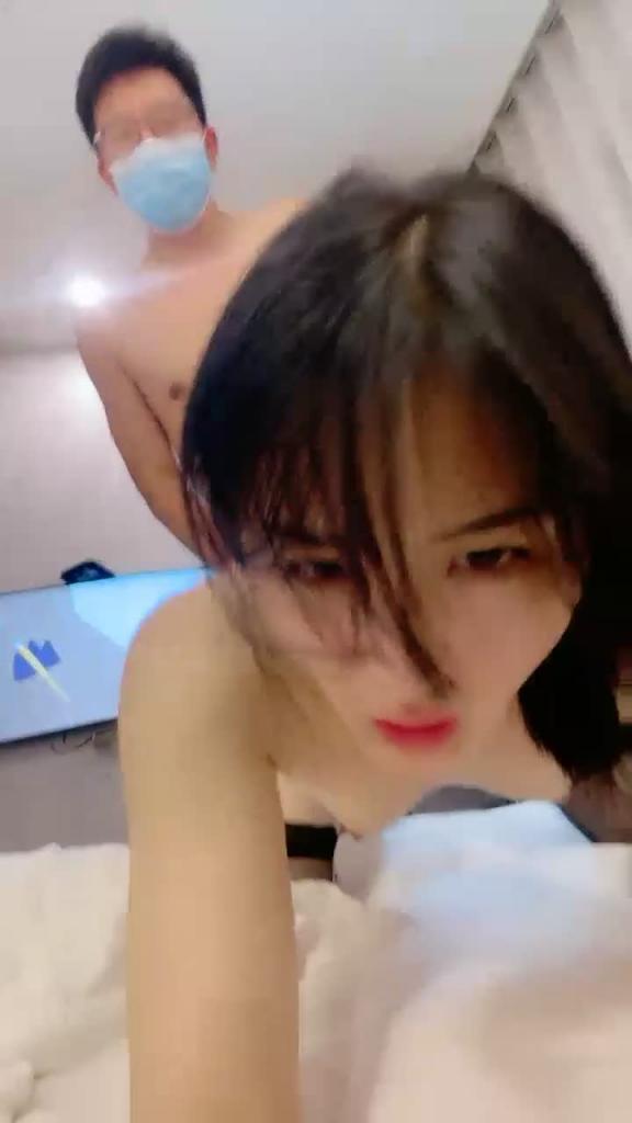 新人嫩妹下海，颜值骚女，酒店开房操逼，操完就撤！ 预览截图 8