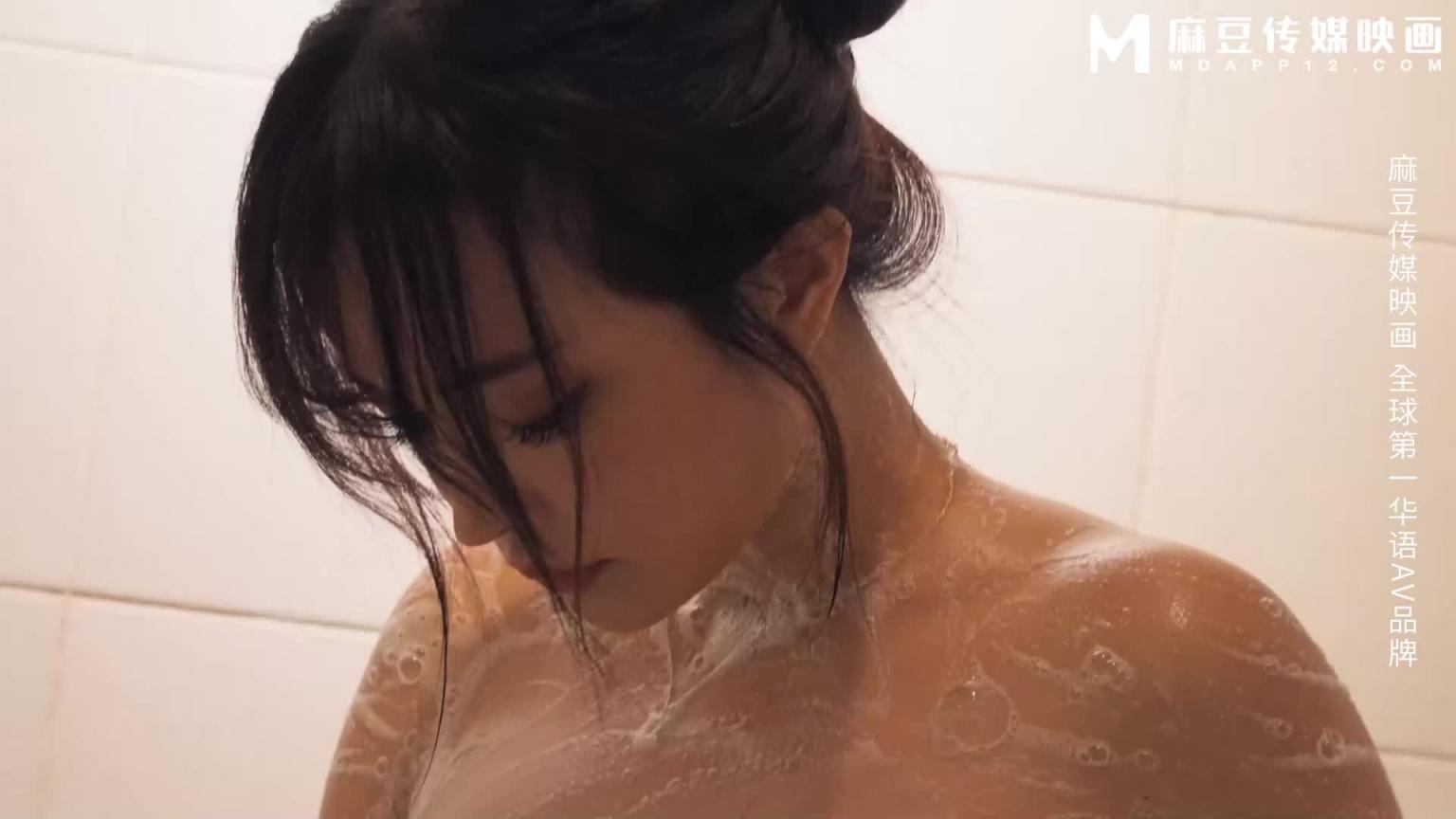 肉棒教训继母与阿姨 / 反被两女调教榨干精液 / MD-0338 / 优娜 / 黎芷萱 预览截图 2